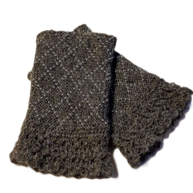 Hovedbilde Rutenett - grå pulsvarmere med blondekant